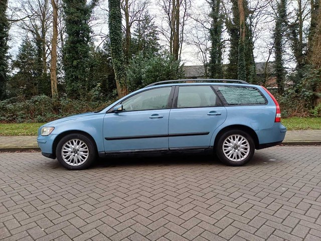 Volvo v50 2.4 summum, 47-rf-pt - afbeelding 2 van  12