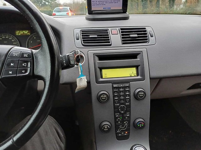 Volvo v50 2.4 summum, 47-rf-pt - afbeelding 9 van  19
