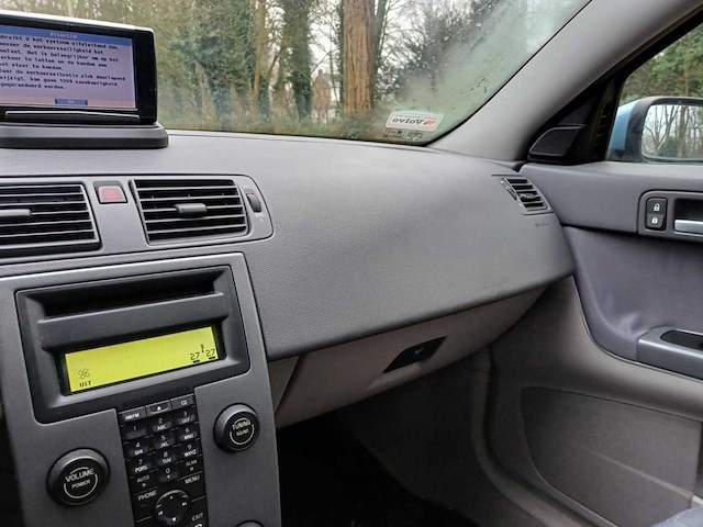Volvo v50 2.4 summum, 47-rf-pt - afbeelding 10 van  19