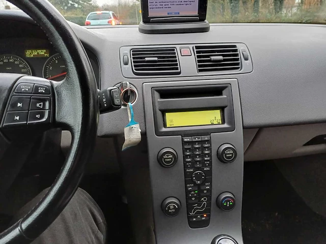 Volvo v50 2.4 summum, 47-rf-pt - afbeelding 8 van  19