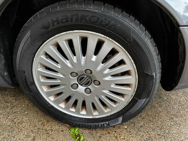 Volvo v50 2.4i elite 170pk 2004 (origineel-nl), 34-pd-rj - afbeelding 47 van  60