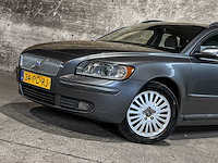 Volvo v50 2.4i elite 170pk 2004 (origineel-nl), 34-pd-rj - afbeelding 45 van  60