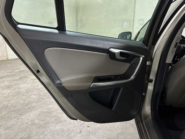 Volvo v60 1.6 d2 kinetic 114pk 2012 (origineel-nl) automaat, 24-xzl-6 - afbeelding 19 van  47