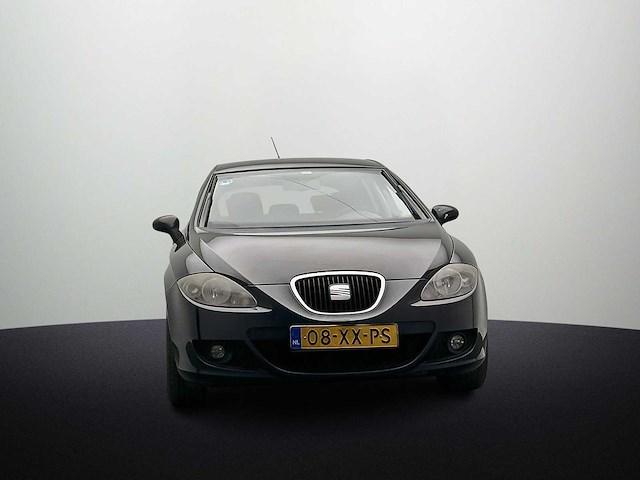 Volvo v60 1.6 d2 r-design 2013 - afbeelding 4 van  18