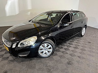 Volvo v60 1.6 t3 kinetic, 26-sfj-6