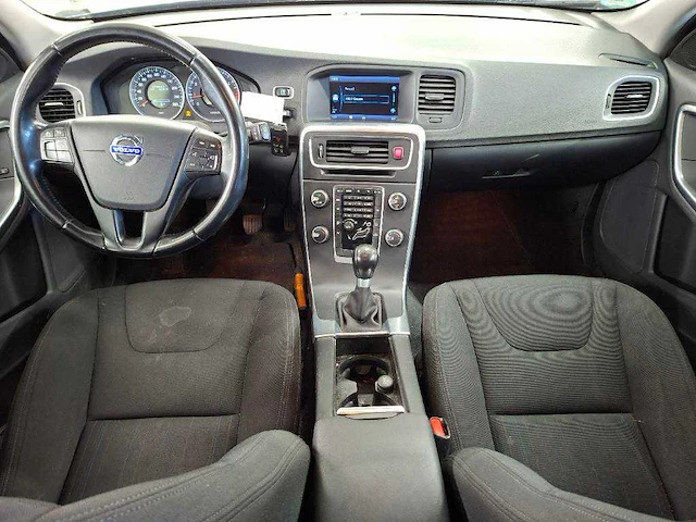 Volvo v60 1.6 t3 kinetic* 35-sbs-9 - afbeelding 1 van  17