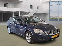 Volvo v60 1.6 t3 kinetic* 35-sbs-9 - afbeelding 2 van  17