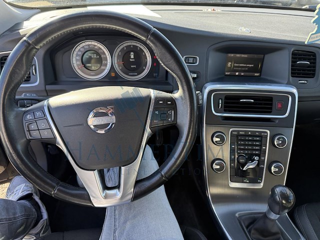 Volvo v60 1.6 t3 momentum, 2012 - afbeelding 2 van  25