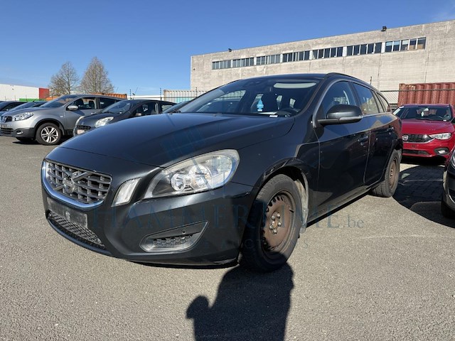 Volvo v60 1.6 t3 momentum, 2012 - afbeelding 1 van  25