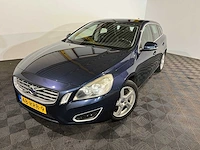 Volvo v60 1.6 t3 momentum, 48-rrb-9