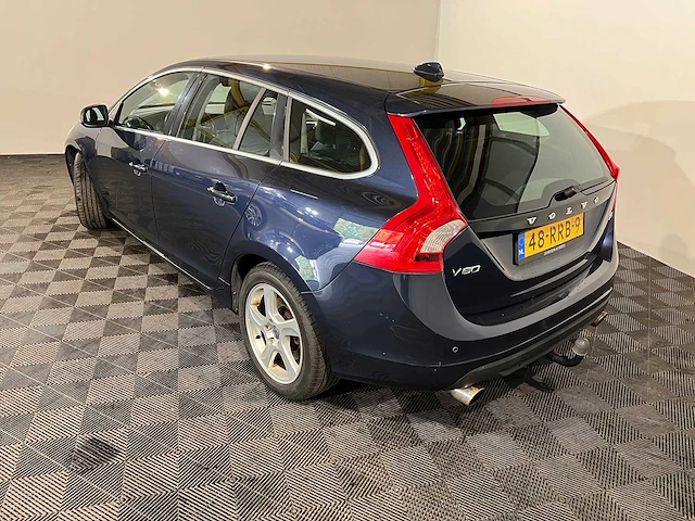 Volvo v60 1.6 t3 momentum, 48-rrb-9 - afbeelding 12 van  19