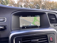 Volvo v60 1.6 t3 momentum,* 6-tph-39 - afbeelding 2 van  15