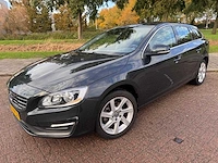 Volvo v60 1.6 t3 momentum,* 6-tph-39 - afbeelding 1 van  15