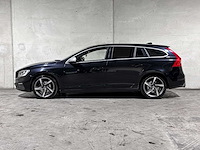 Volvo v60 1.6 t3 r-design 150pk 2015, 5-ztk-58 - afbeelding 16 van  39