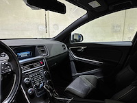 Volvo v60 1.6 t3 r-design 150pk 2015, 5-ztk-58 - afbeelding 20 van  39