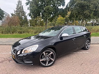 Volvo v60 1.6 t3 r-design automaat, ; 2-kbp-03 - afbeelding 1 van  15