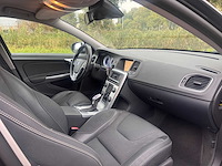 Volvo v60 1.6 t3 r-design automaat, ; 2-kbp-03 - afbeelding 11 van  15