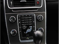 Volvo v60 1.6 t3 summum 2012, 55-tzj-8 - afbeelding 8 van  19