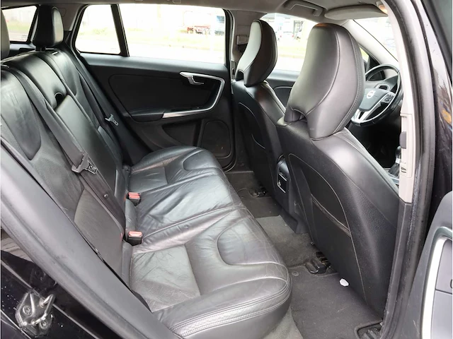 Volvo v60 1.6 t3 summum 2012, 55-tzj-8 - afbeelding 11 van  38