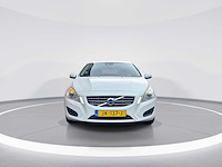 Volvo v60 1.6 t4 momentum | jk-137-j - afbeelding 25 van  28