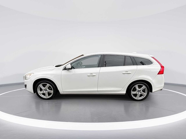 Volvo v60 1.6 t4 momentum | jk-137-j - afbeelding 4 van  19