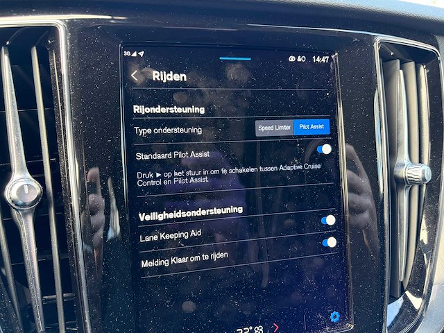 Volvo v60 2.0 b3 automaat hybride personenauto - afbeelding 4 van  11