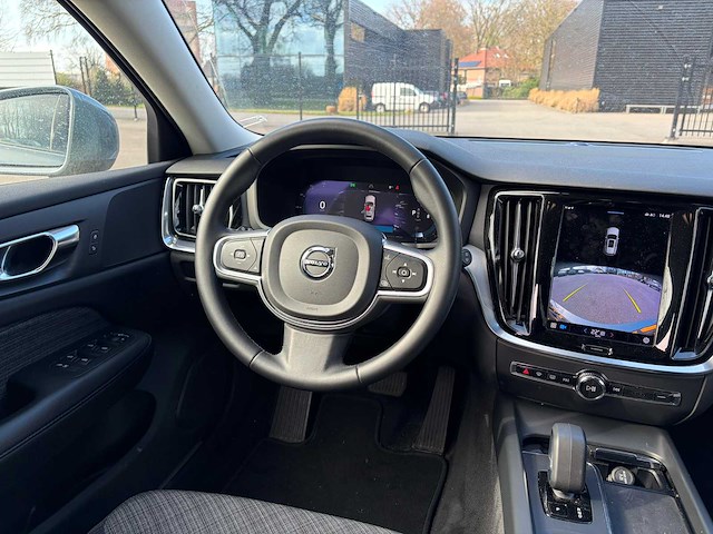 Volvo v60 2.0 b3 automaat hybride personenauto - afbeelding 8 van  11