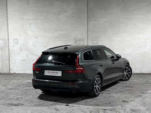 Volvo v60 2.0 b3 momentum advantage 163pk 2020 (origineel-nl+1e eigenaar), k-370-bf - afbeelding 1 van  15