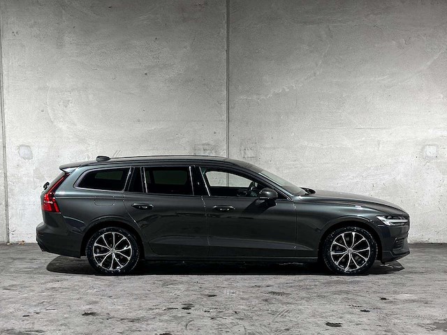 Volvo v60 2.0 b3 momentum advantage 163pk 2020 (origineel-nl+1e eigenaar), k-370-bf - afbeelding 27 van  27