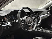 Volvo v60 2.0 b3 momentum advantage 163pk 2020 (origineel-nl+1e eigenaar), k-370-bf - afbeelding 8 van  38