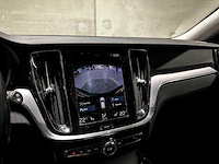 Volvo v60 2.0 b3 momentum advantage 163pk 2020 (origineel-nl+1e eigenaar), k-370-bf - afbeelding 19 van  38