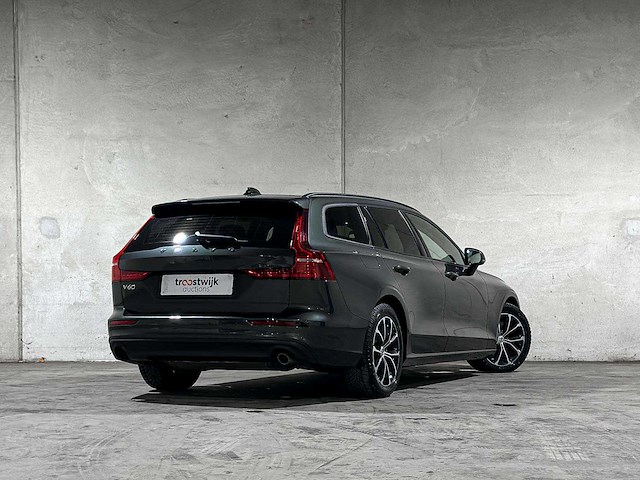Volvo v60 2.0 b3 momentum advantage 163pk 2020 (origineel-nl+1e eigenaar), k-370-bf - afbeelding 4 van  31