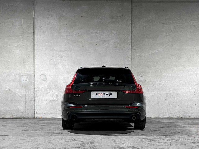 Volvo v60 2.0 b3 momentum advantage 163pk 2020 (origineel-nl+1e eigenaar), k-370-bf - afbeelding 6 van  31