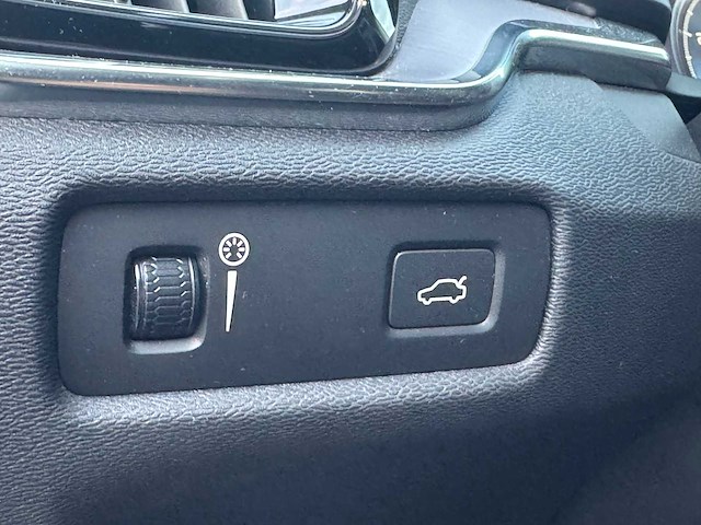 Volvo v60 2.0 b3 momentum advantage 2020 | k-277-dk - afbeelding 2 van  35