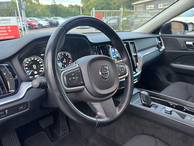 Volvo v60 2.0 b3 momentum advantage 2020 | k-277-dk - afbeelding 7 van  35