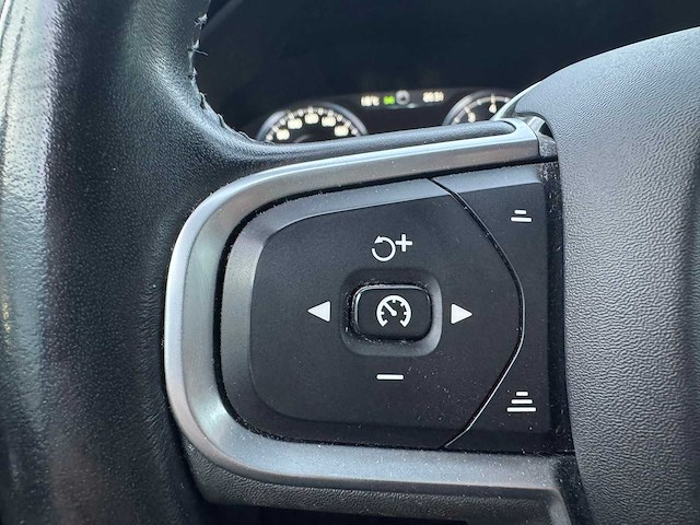 Volvo v60 2.0 b3 momentum advantage 2020 | k-277-dk - afbeelding 9 van  35
