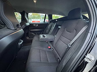 Volvo v60 2.0 b3 momentum advantage 2020 | k-277-dk - afbeelding 24 van  35