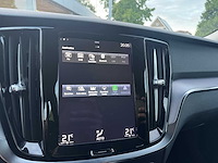 Volvo v60 2.0 b3 momentum advantage 2020 | k-277-dk - afbeelding 15 van  35