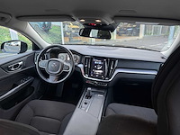 Volvo v60 2.0 b3 momentum advantage | k-277-dk - afbeelding 28 van  35