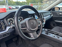 Volvo v60 2.0 b3 momentum advantage | k-277-dk - afbeelding 23 van  35