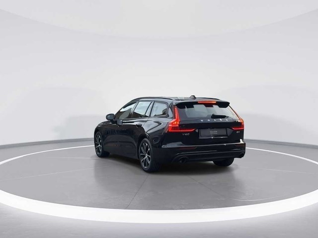 Volvo v60 2.0 b3 momentum advantage | k-277-dk - afbeelding 12 van  35
