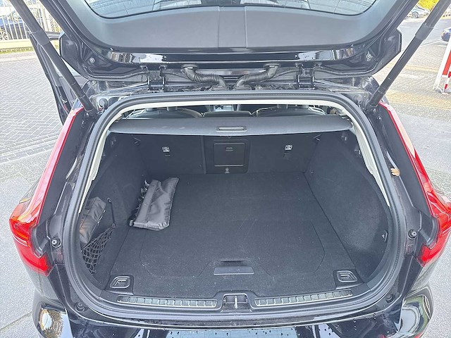 Volvo v60 2.0 b3 plus dark | s-019-tk - afbeelding 20 van  33