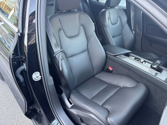 Volvo v60 2.0 b3 plus dark | s-019-tk - afbeelding 23 van  33