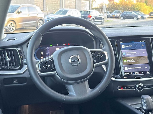 Volvo v60 2.0 b3 plus dark | s-019-tk - afbeelding 33 van  33