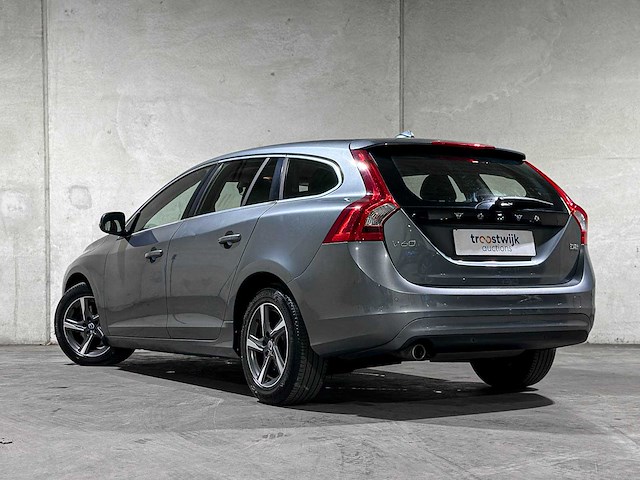 Volvo v60 2.0 d2 nordic+ 120pk 2017 (origineel-nl + 1e eigenaar), pr-131-k - afbeelding 5 van  26