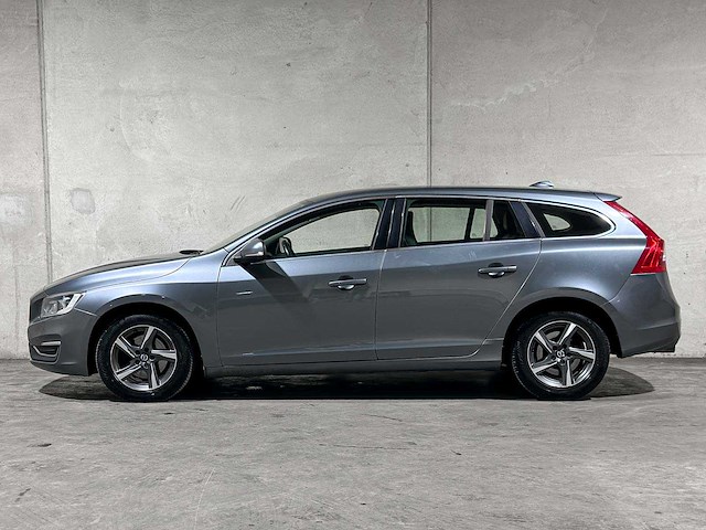 Volvo v60 2.0 d2 nordic+ 120pk 2017 (origineel-nl + 1e eigenaar), pr-131-k - afbeelding 7 van  26