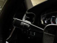 Volvo v60 2.0 d2 nordic+ 120pk 2017 (origineel-nl + 1e eigenaar), pr-131-k - afbeelding 13 van  26