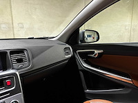 Volvo v60 2.0 d2 nordic+ 120pk 2017 (origineel-nl + 1e eigenaar), pr-131-k - afbeelding 22 van  41