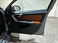 Volvo v60 2.0 d2 nordic+ 120pk 2017 (origineel-nl + 1e eigenaar), pr-131-k - afbeelding 31 van  41