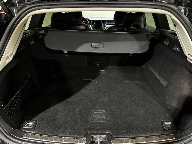 Volvo v60 2.0 d3 inscription 150pk 2020, t-509-fb - afbeelding 24 van  57